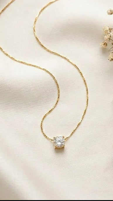 Snazzy Crystal Core Necklace N6