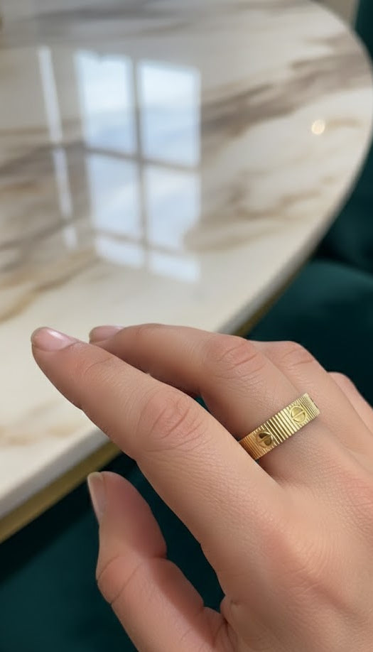 Snazzy The Linear Groove Ring R4