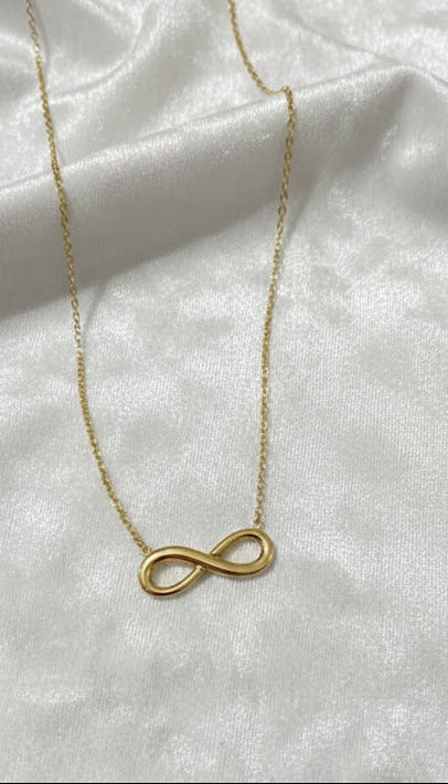 Snazzy Forever Yours Infinity Necklace N9