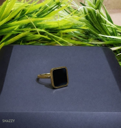 Snazzy Midnight Square Ring R1