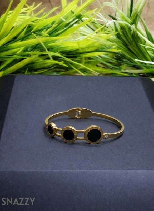 Snazzy Triple Noir Bangle BG2